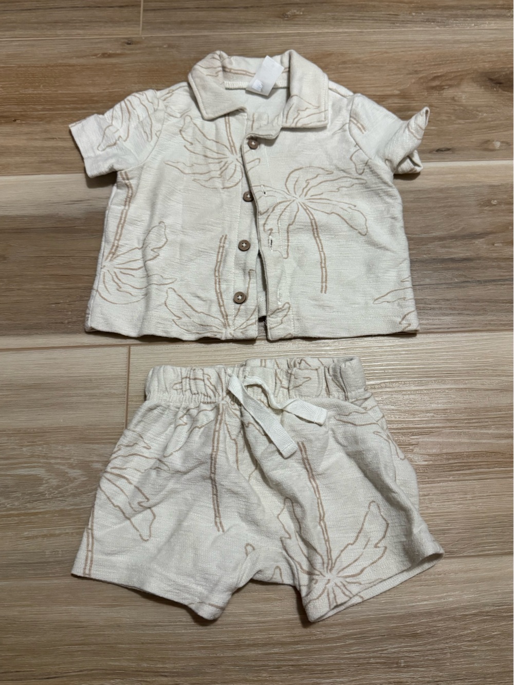 Carter’s palm tree outfit
